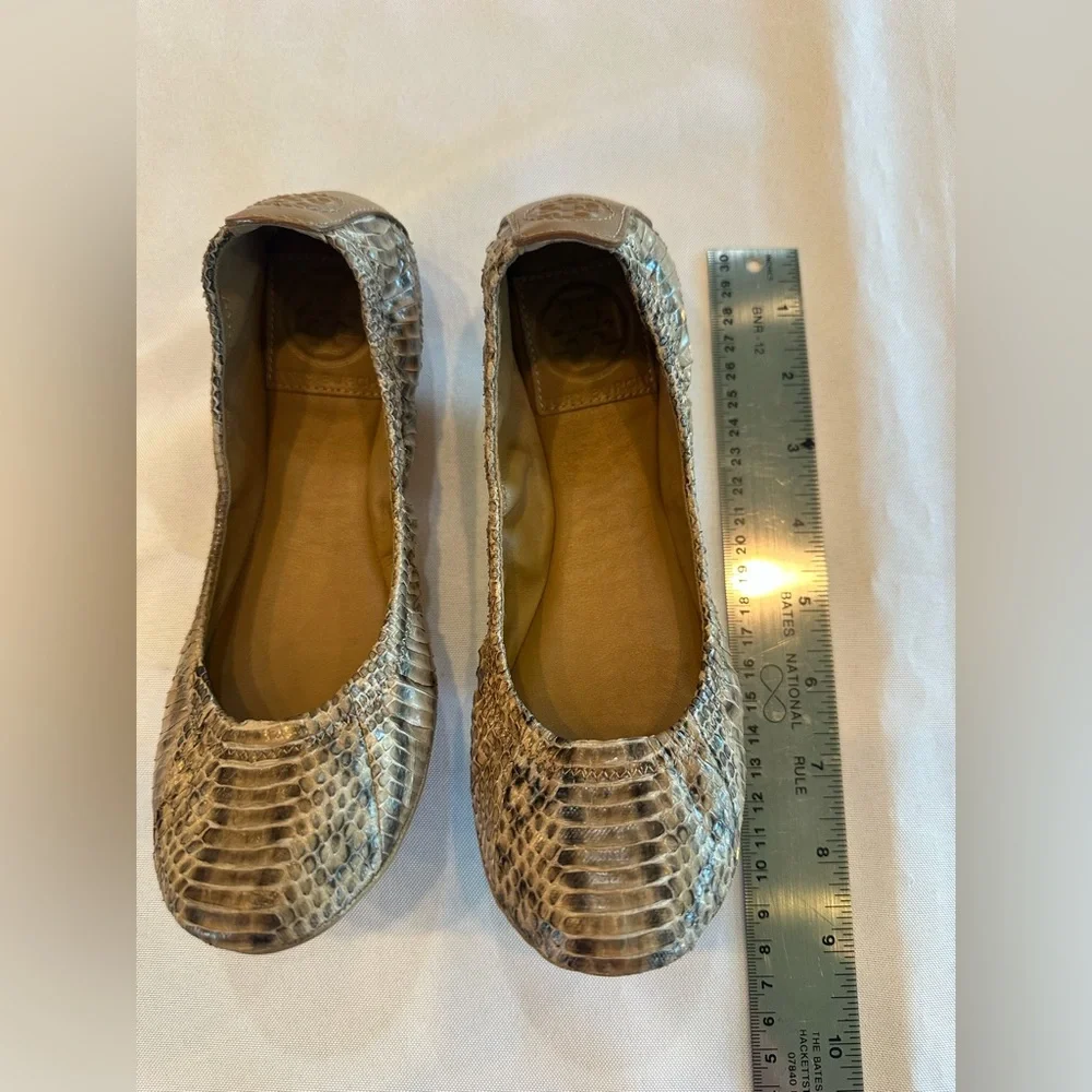 Tory Burch Kids Tan Snake Print Ballet Flats Size 5M K11